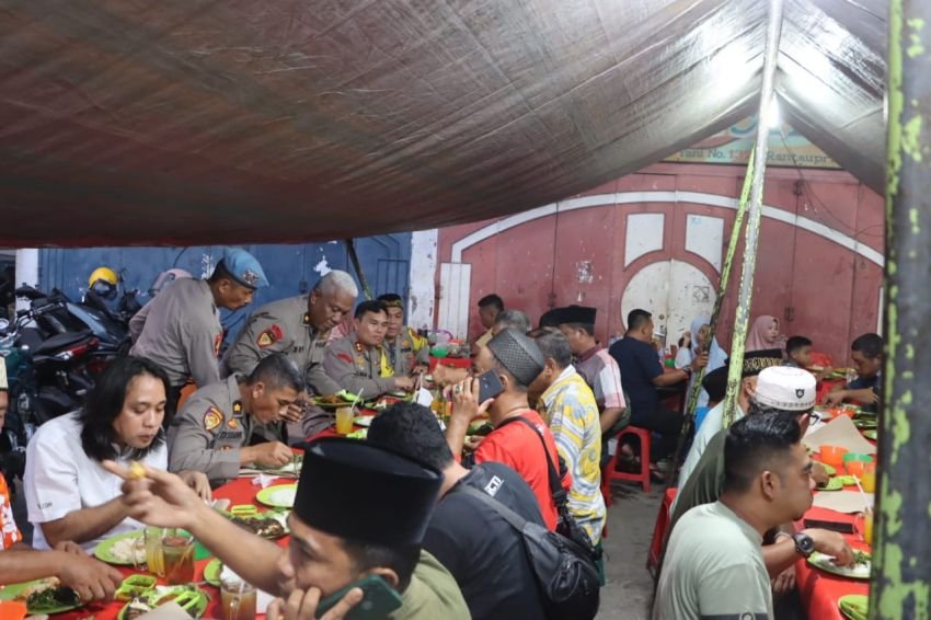 Kapolres Labuhanbatu AKBP Bernhard Gelar Buka Puasa Bersama Dengan Insan Pers