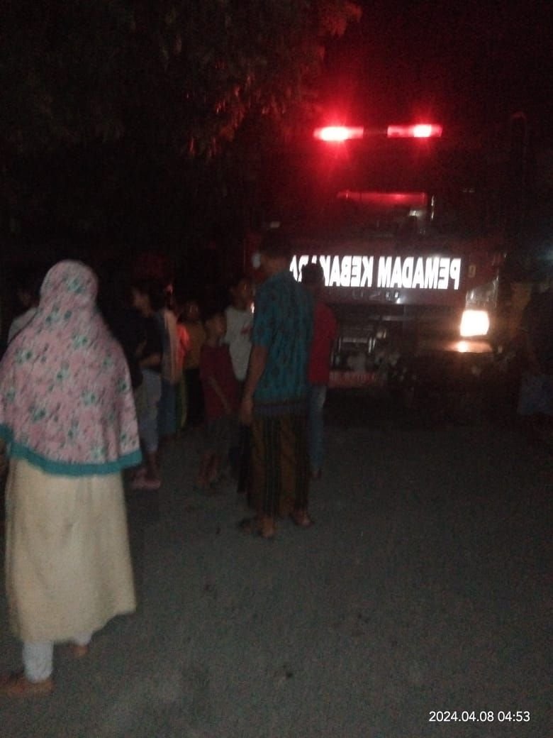 Kebakaran di Desa Bengkel Diduga Akibat Becak Bawa BBM Gunakan Jerigen, Sedang Ditangani Polisi