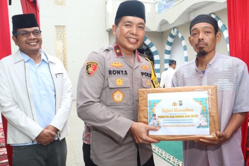 Waka Polda Sumut dan Rombongan Kunjungi Masjid Jami' Al Hidayah Tapsel