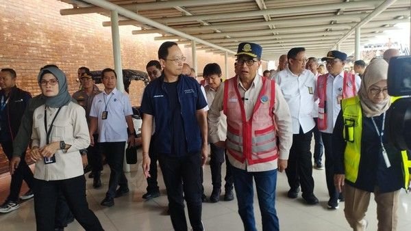 Menhub Budi Karya Tinjau Kesiapan Arus Balik Lebaran di Bandara Soetta