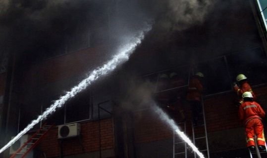 Kawasan Industri Cikarang Bekasi Terbakar