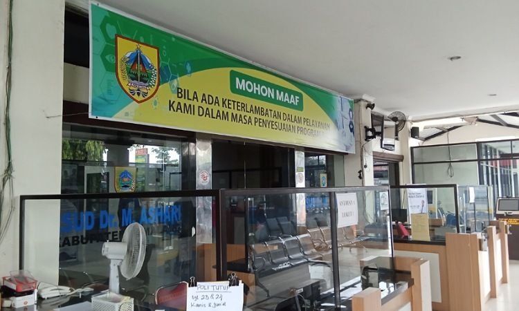 Cuti Bersama, Pelayanan Poliklinik RSUD Pemalang Tutup, Pasien Kecewa