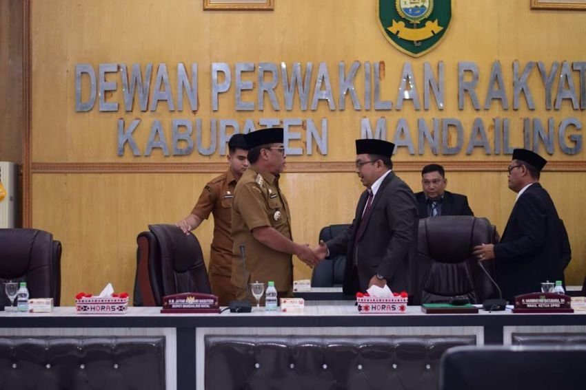 Bupati Madina Sampaikan LKPj 2023 ke DPRD