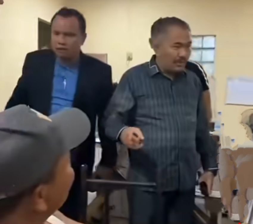 Viral! Pengacara Kondang Kamaruddin Simanjuntak dan Tim Ribut dengan Pelaku Pembacokan