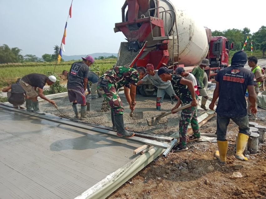 Pengecoran Jalan TMMD ke 120 di Desa Gurudug Capai 70 Persen Ini Gambarannya