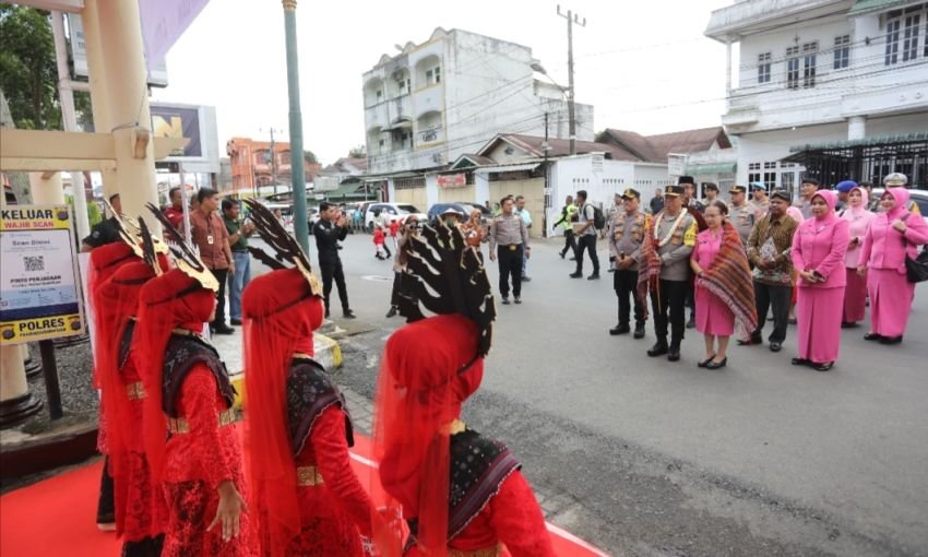 Kapoldasu Kunker dan Cek Mako Polres Padangsidimpuan