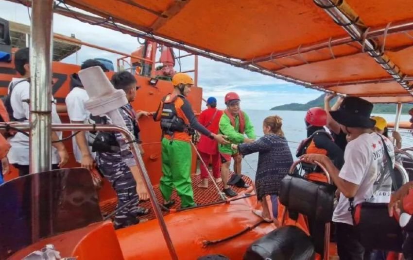 Tim SAR gabungan evakuasi 62 penumpang kapal tenggelam di Sumut