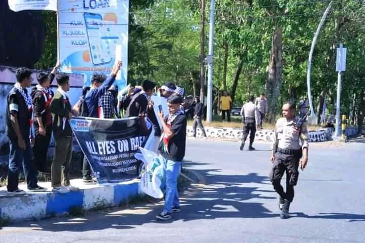 Polresta Kupang Kota Amankan Aksi Unras KAMMI di Patung Kirab Fatululi