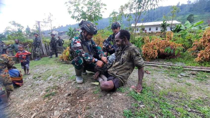 Satgas Yonif 509 Kostrad Berikan Bantuan Kesehatan di Kampung Titigi, Intan Jaya Papua