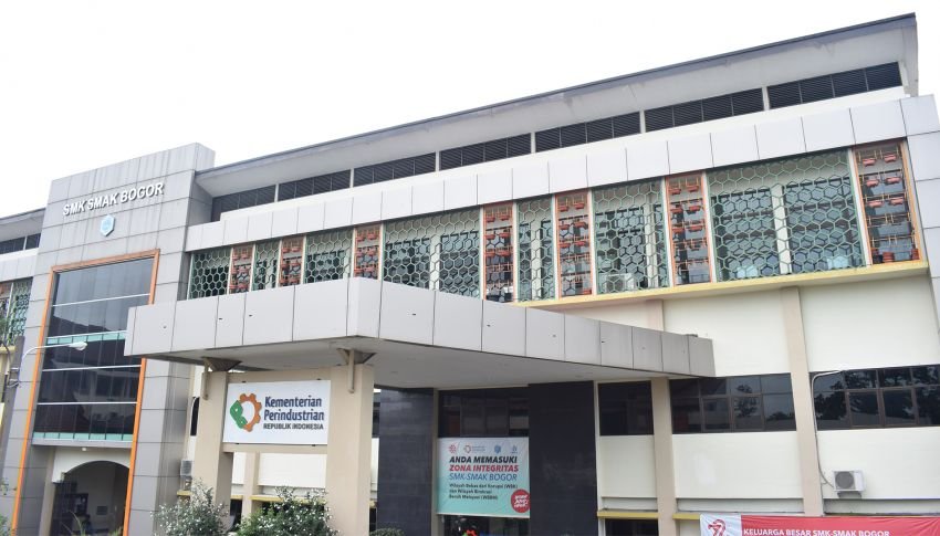 Sandhy Putra Peringkat Berapa? Daftar 10 SMK Terbaik di Indonesia, Provinsi Ini Mendominasi