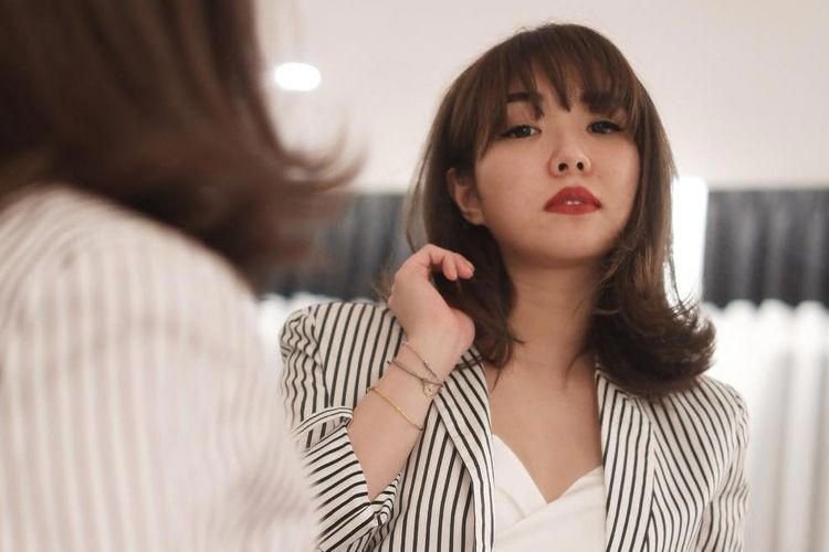 Janda Gading Seksi Bak Gadis, Gisella Anastasia Curi Perhatian Pakai Crop Top