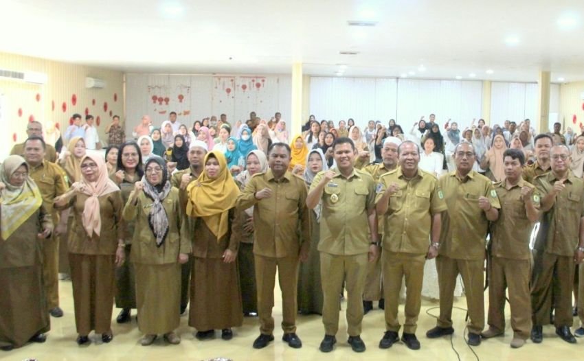 Bupati Sergai Minta Tenaga Administrasi Sekolah Tingkatkan Kompetensi dan Profesionalisme