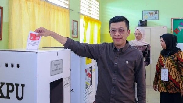 Eks Pj Walkot Tanjungpinang Ditahan Usai Diperiksa Sebagai Tersangka