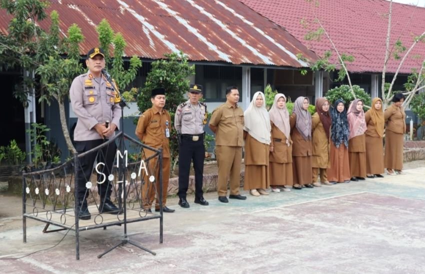 Kapolres Sampaikan Pesan dan Arahan Serta Bimbingan di SMAN 7 Padangsidimpuan