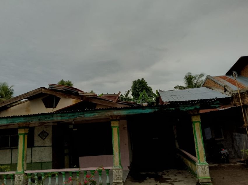 Angin Puting Beliung Terbang Rumah Warga Desa Jatimulyo, Pemkab Sergai Belum Turun ?