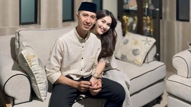 Ayu Ting Ting Putus Tunangan dengan Muhammad Fardhana, Ibunda Bilqis Ungkap Penyebabnya