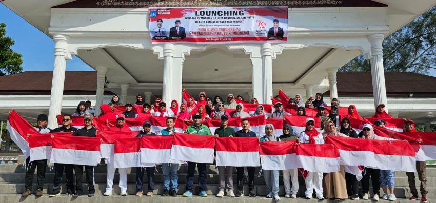 Pemko Langsa Bagikan 10 Juta Bendera Merah Putih kepada Masyarakat