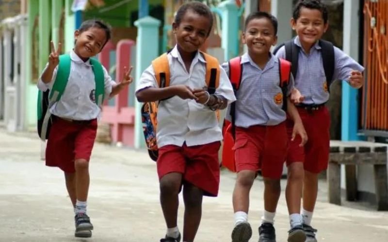 Kiat Mempersiapkan Mental Anak Agar Semangat Masuk Sekolah