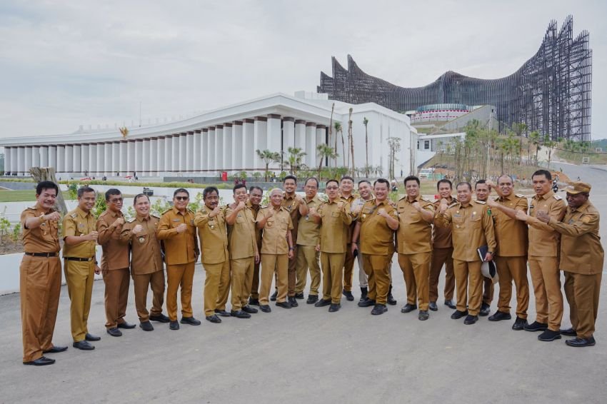 Bersama Kepala Daerah Se-Indonesia, Bupati Sergai Rapat dengan Presiden di IKN