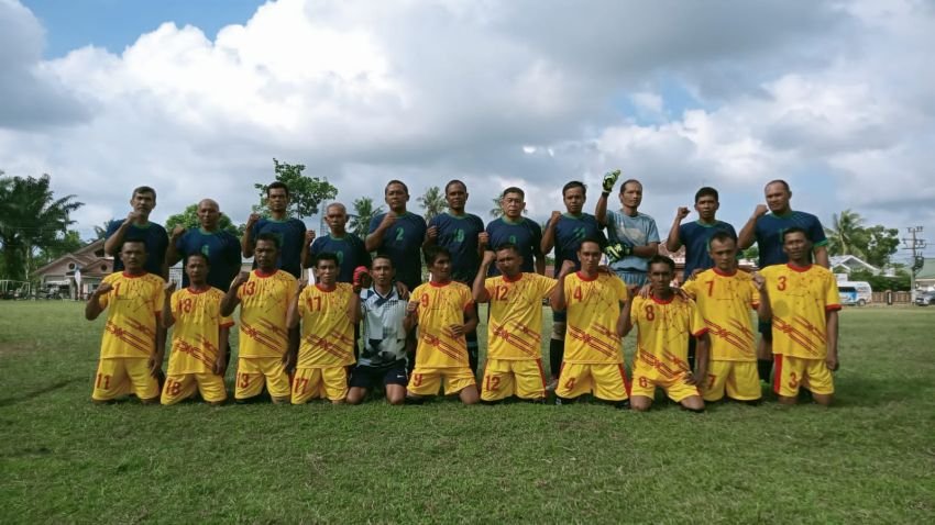 Turnamen Sepak Bola U-40 Rebutkan Piala Bupati-Wabup Sergai Resmi Dibuka
