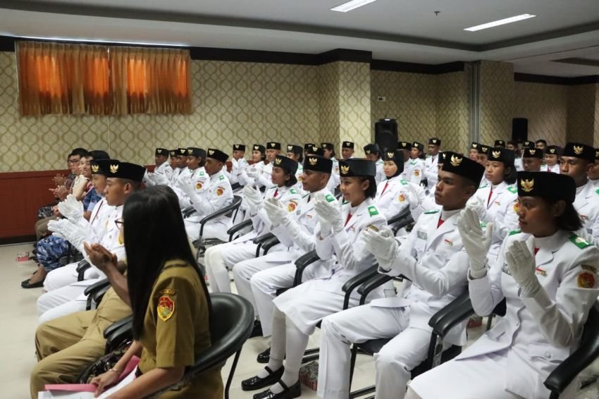 Tatap Muka Bersama Paskibraka Provinsi NTT, Pj Gubernur Ayodhia Kalake Berikan Apresiasi dan Motivasi Semangat Belajar
