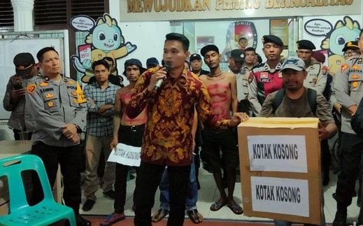 Warga Daftarkan Kotak Kosong Ikut Pilbup Asahan 2024 ke KPU