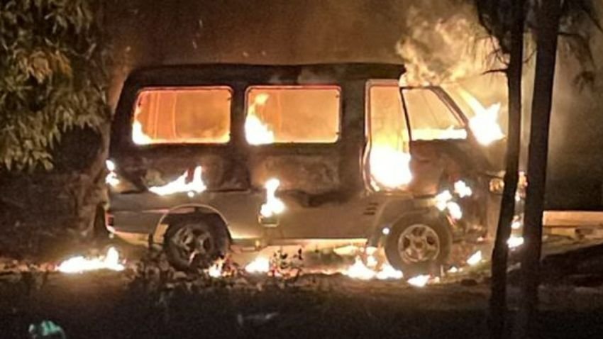 Sebuah Minibus Futura di Pemalang Ludes Dilalap Api