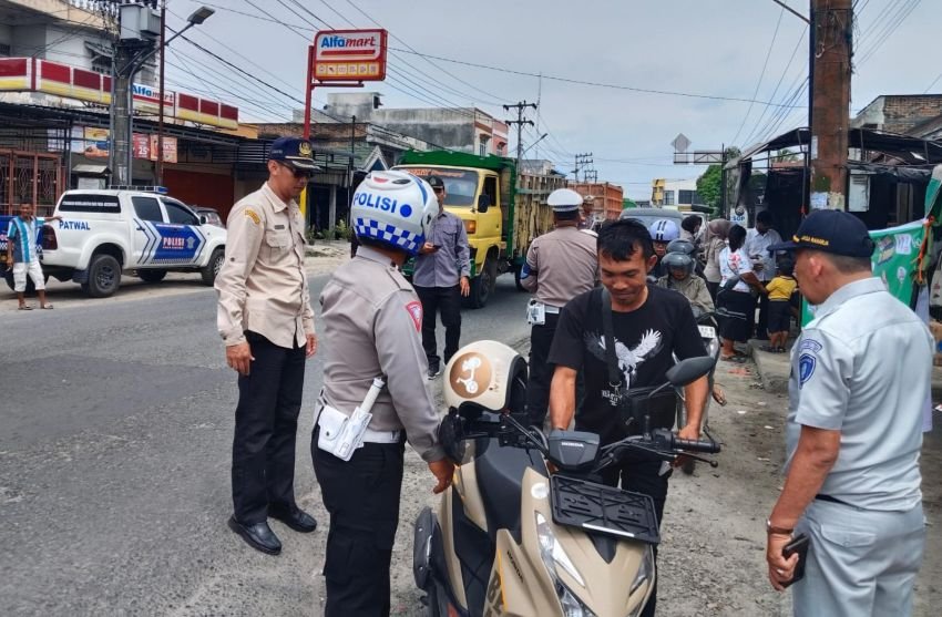 Gelar Razia Gabungan, Sat Lantas Polres Sergai dan UPT Samsat Temukan Kendaraan Belum Bayar Pajak dan Tertunggak