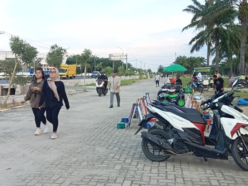 Alun-alun Kabupaten Sergai Bermanfaat Bagi Masyarakat Berolahraga dan Tingkatkan Ekonomi UMKM
