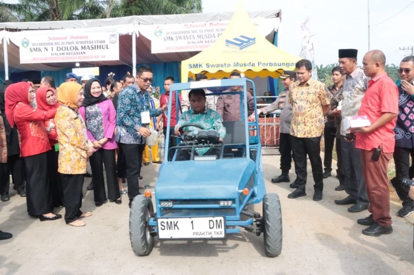 Bupati dan Wabup Buka Pameran Pembangunan dan Bazar UMKM Meriahkan Hari Jadi ke-20 Sergai