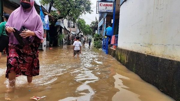BPBD sebut 30 RT di DKI Jakarta Masih Tergenang Banjir