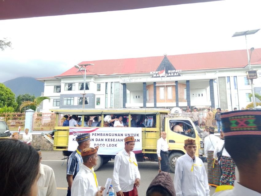 Pro Kontra Proyek Geothermal Poco Leok, Siapa Untung Siapa Buntung?