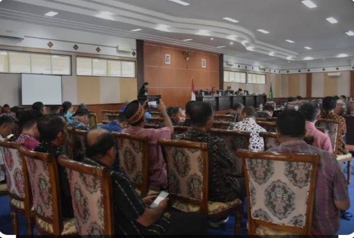 Publik Menduga Pimpinan DPRD Manggarai Barat Tidak Memahami LHP BPK dan Berusaha Menyembunyikan Kesalahan Pemerintah