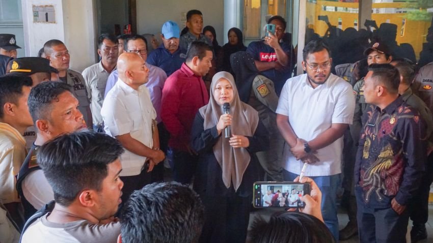 DPRD Padangsidimpuan Terima Aksi Unjuk Rasa Mahasiswa, Desak Evaluasi Plt Sekda