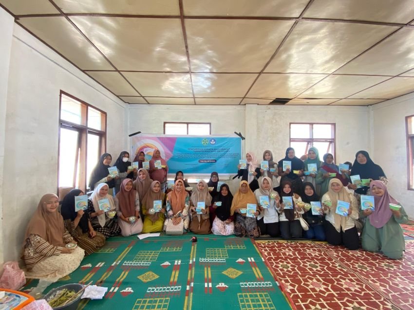 Universitas Samudra Latih Warga Gayo Lues Olah Batok Kelapa Jadi Sabun Arang Aktif