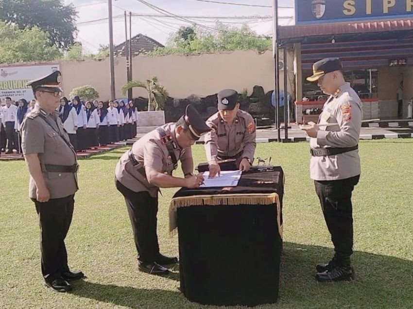 AKBP Choky Pimpin Sertijab Pejabat Utama dan Kapolsek Jajaran Polres Labuhanbatu