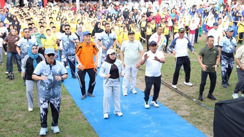 AKBP Choky Ikuti Senam di Perayaan Hari Jadi Pemkab Labuhanbatu ke-80