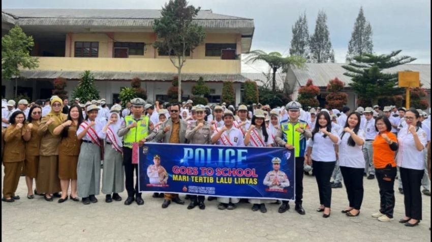 Sat Lantas Tanah Karo Goes To School di SMKN 1 Kabanjahe, Harap Pelajar Menjadi Pelopor Tertib Berlalu Lintas