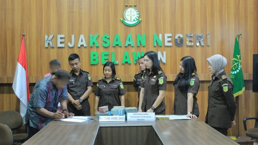 Kejari Belawan Serah Terima Uang Pengganti Perkara Tipikor Dana BOS SMAN19 Medan