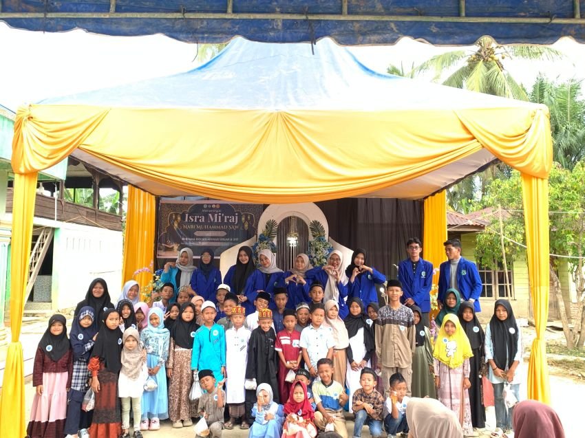 Mahasiswa KKN Kemanusian Kelompok 14 UNSAM - UNY Memperingati Isra Mi'raj, Upaya Pemulihan Trauma Masyarakat Pasca Bencana di Desa Tanjung Lipat 1