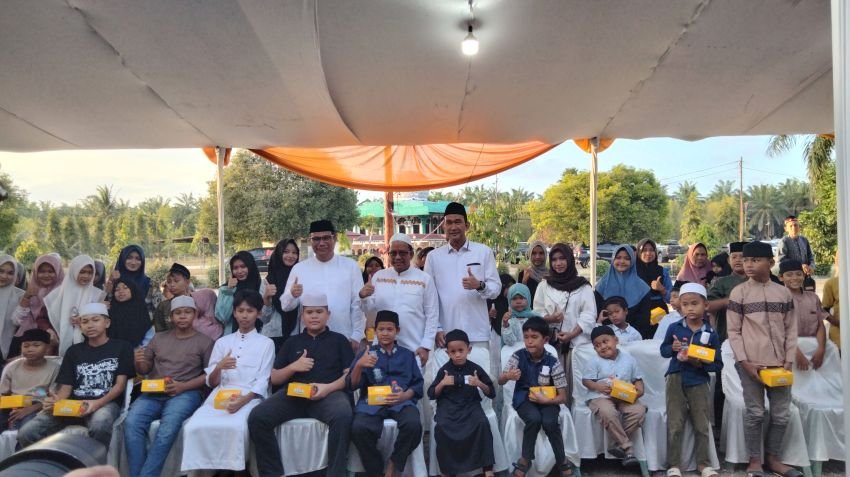 PTPN IV Regional VI Santuni 100 Anak Yatim pada Peringatan Nuzulul Quran