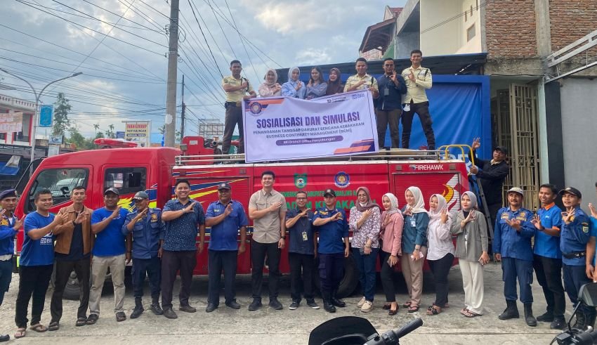 BRI Panyabungan Gelar Simulasi Kebakaran, Latih Kesiap Siagaan Karyawan