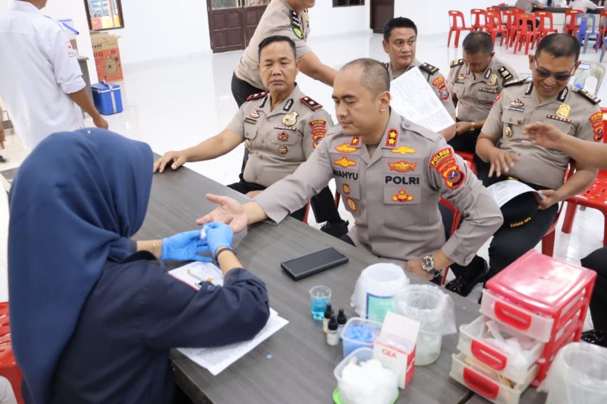 Sambut Hari Bhayangkara ke-80, Polres Labuhanbatu Gelar Bakti Kesehatan Donor Darah dan Cek Kesehatan Gratis