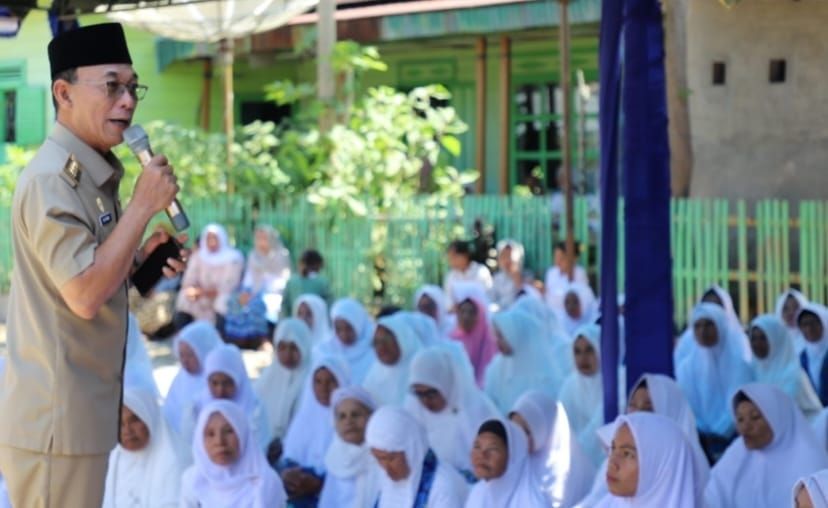 Bupati Tapsel Hadiri Pengajian Akbar Bulanan BKMT Sipirok