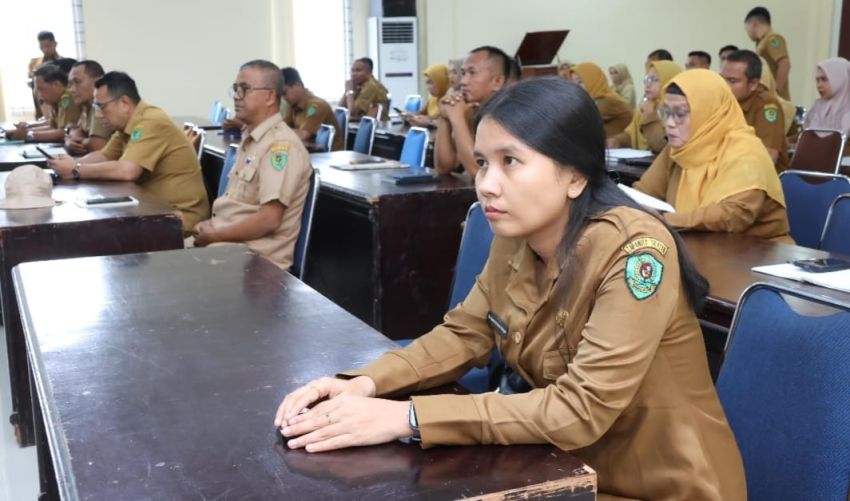 Wabup Tapsel Pimpin Rakor Monitoring dan Evaluasi Penanggulangan Kemiskinan Semester I Tahun 2026