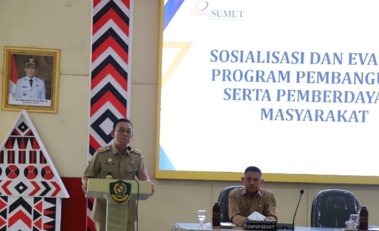Bupati Tapsel Buka Sosialisasi dan Evaluasi Program Pembangunan serta Pemberdayaan Masyarakat