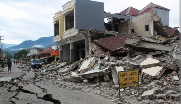 Enam Orang Meninggal dalam Gempa M7 di Flores, NTT