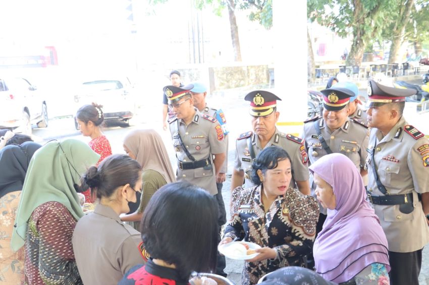 Kompol PS. Simbolon Pimpin Giat Warung Polri Presisi Polres Labuhanbatu ke-20