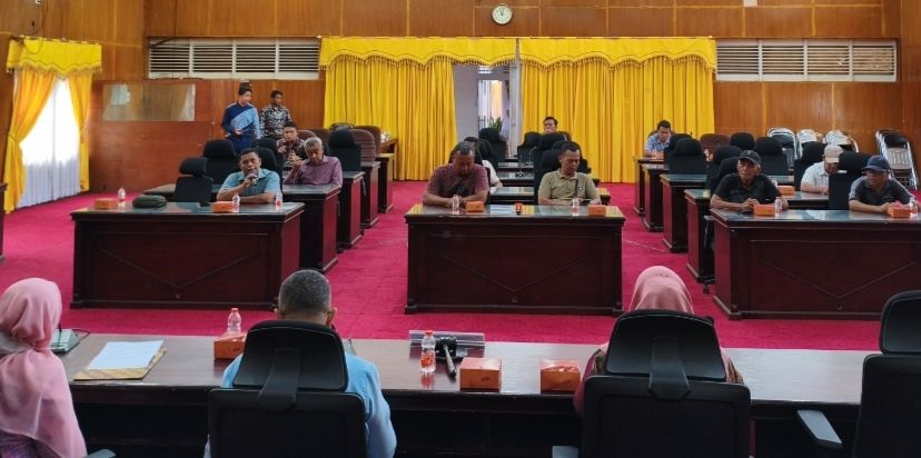 Massa AMB Kecewa, RDP dengan Pimpinan DPRD Padangsidimpuan Gagal